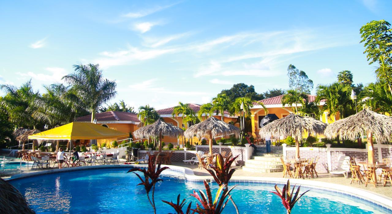 Apart Hotel Acuarious De Luis Estelí Buitenkant foto