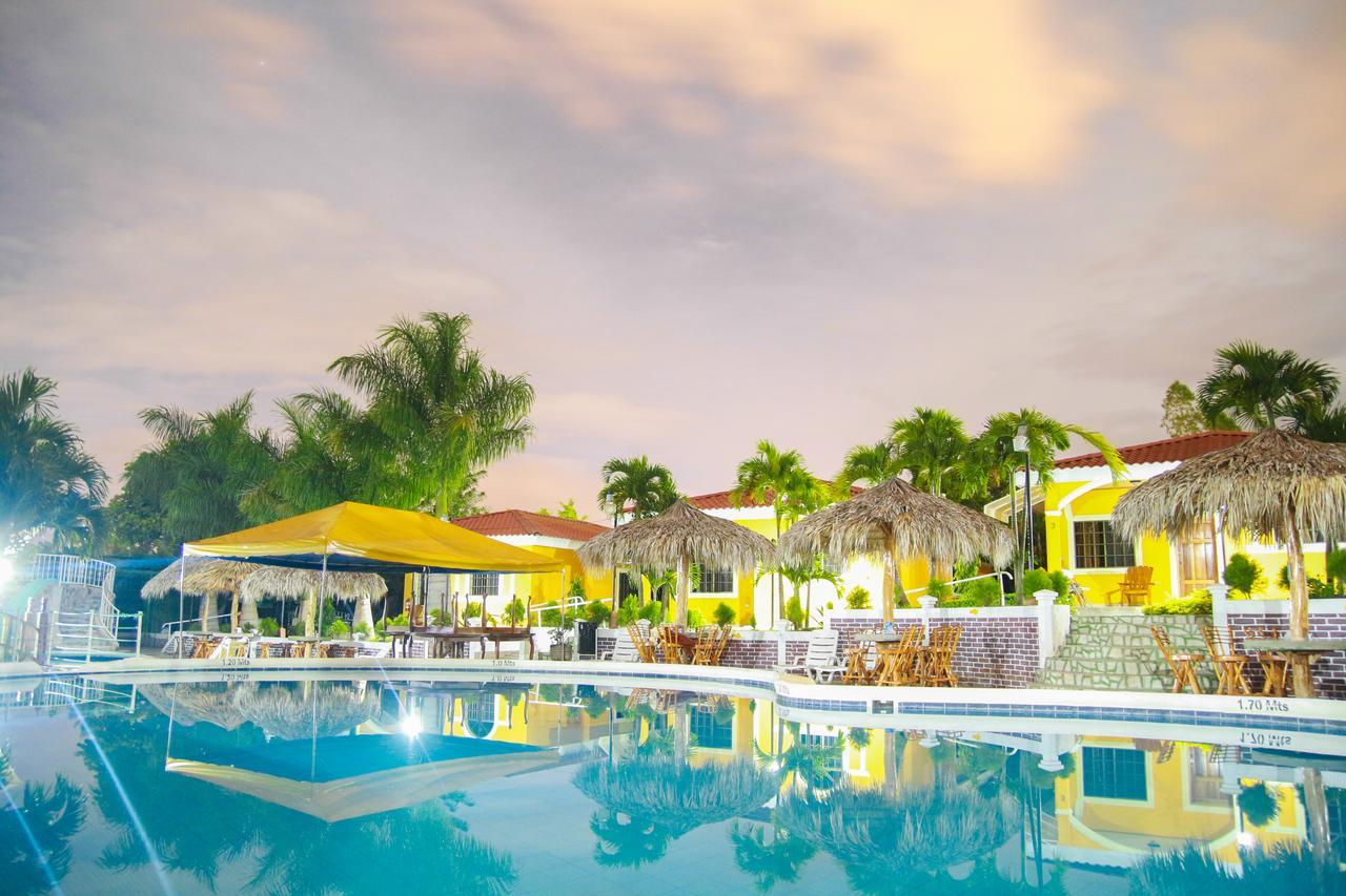 Apart Hotel Acuarious De Luis Estelí Buitenkant foto